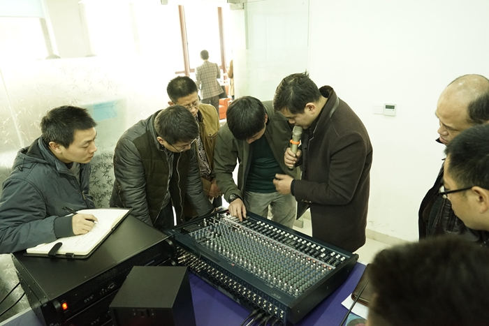 1532489004110230.jpg 無紙化會議軟件_多媒體智能會議系統方案