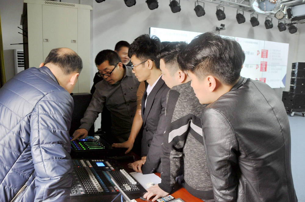 無紙化會議系統|高清混合矩陣|中控系統|專業音響系統 無紙化會議系統|高清混合矩陣|中控系統|專業音響系統